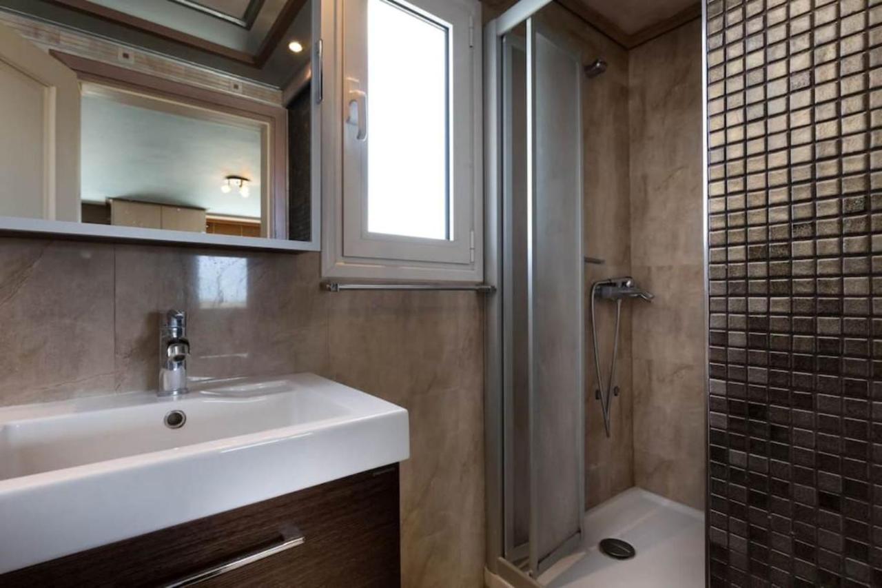 165 Sm Penthouse Maisonette Apartment Athens Luaran gambar